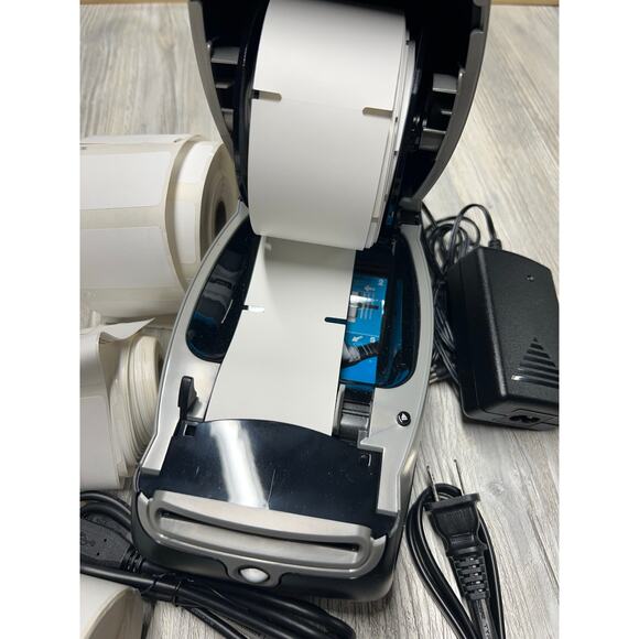 DYMO LabelWriter 450 Thermal Label Printer (For PC & MAC) - Picture 4 of 8